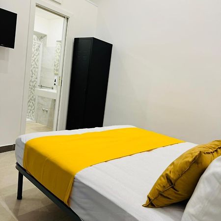 Art Suite San Liborio Наполи Екстериор снимка