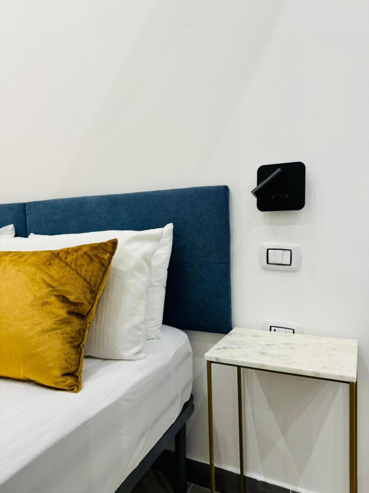 Art Suite San Liborio Наполи Екстериор снимка