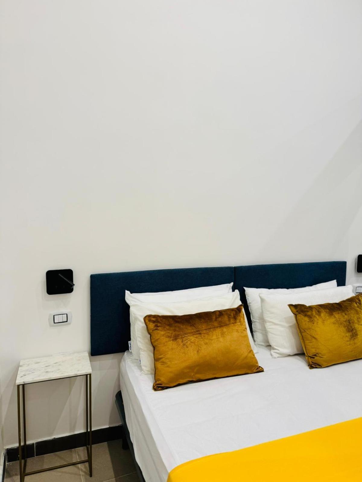 Art Suite San Liborio Наполи Екстериор снимка