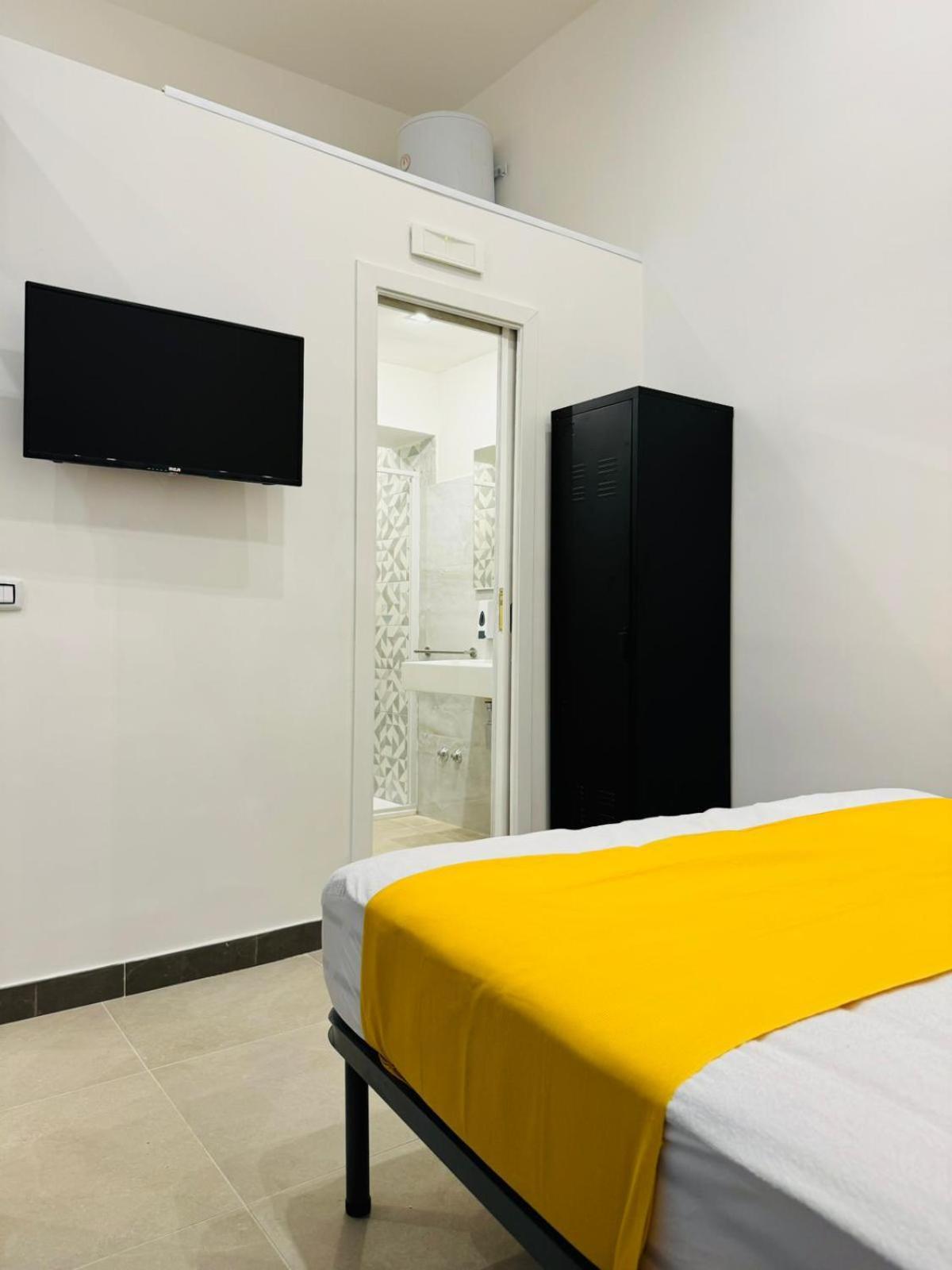Art Suite San Liborio Наполи Екстериор снимка